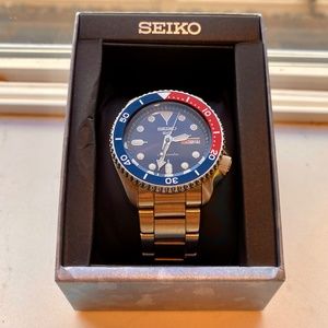 Seiko 5 SRPD53K1 Men’s Automatic Watch